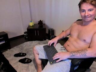Landon York — flirt4freeでウェブカムモデルオンライン
