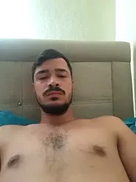 Yigitoztrk71 — Stripchat stream photo (Aug 2026)