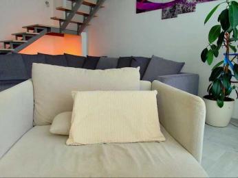 Laranya — Bongacams stream photo (Mar 2026)