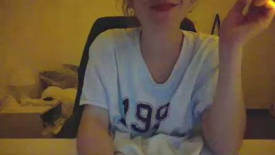 Larafoxok — Cam4 stream photo (Apr 2026)