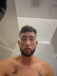 liam_bronw — stripchatでウェブカムモデルオンライン