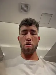 liam_bronw — stripchatでウェブカムモデルオンライン