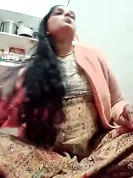 Mohni_love — Stripchat stream photo (Dec 2025)