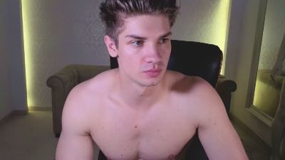 MaxKaidenn — cam4でウェブカムモデルオンライン