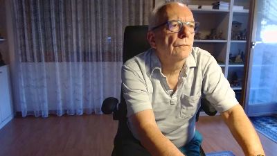 taxidancer1 — Cam4 stream photo (Jun 2026)