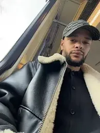 Lionayowe — Stripchat stream photo (Apr 2026)
