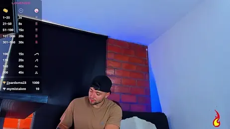 vanegas_luis — Stripchat stream photo (Mar 2026)