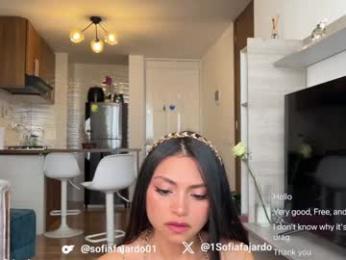 sweet_littleee — chaturbate
