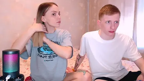 juliaanddima — Stripchat stream photo (Apr 2026)