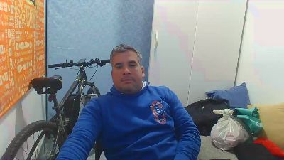 lucho2420 — Cam4 stream photo (Dec 2025)