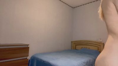 JaniseHalasz — Cam4 stream photo (Mar 2026)