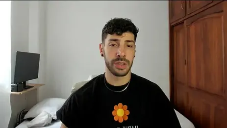 Guyinthemountain — Stripchat stream photo (Sep 2026)