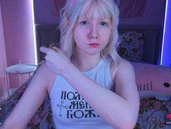 hottieglitch — Bongacams stream photo (Dec 2025)