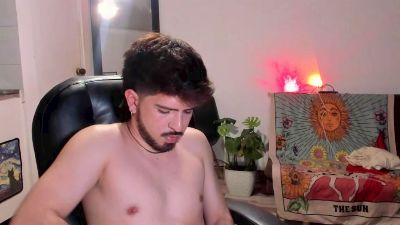 Leoliciousss — Cam4 stream photo (May 2026)
