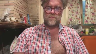 bttm4older1 — Cam4 stream photo (Mar 2026)