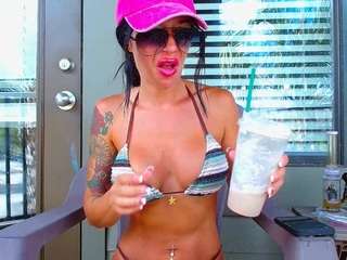 tighttinymilf — Camsoda stream photo (Apr 2026)