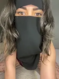 dinaaarich11 — Stripchat stream photo (Mar 2026)