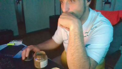 pichon822 — Cam4 stream photo (May 2025)