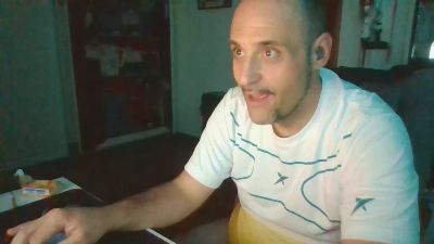 pichon822 — Cam4 stream photo (May 2025)