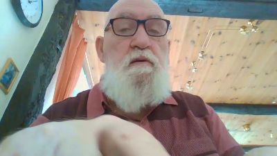 legov4 — Cam4 stream photo (Apr 2026)