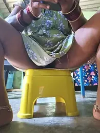 Tamilselviroja- — Stripchat stream photo (Jun 2026)