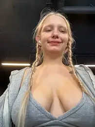 Milkyy_wway — Stripchat stream photo (Feb 2026)
