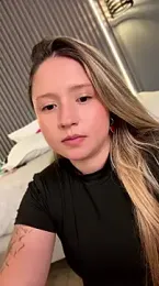MiaPetit_ — Stripchat stream photo (Jul 2026)