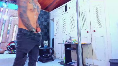 FerchoDanielxxl — Cam4 stream photo (Apr 2026)