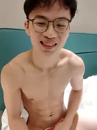 AcesDDD1 — stripchatでウェブカムモデルオンライン