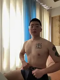 iamtobias — stripchatでウェブカムモデルオンライン