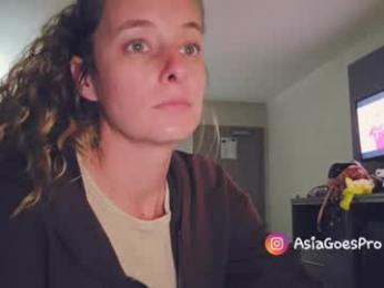 yoursecretgirlfriend963 — chaturbateでウェブカムモデルオンライン