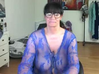 illymaus — Chaturbate stream photo (Apr 2025)