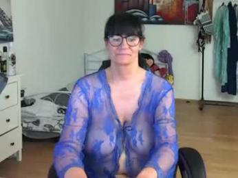 illymaus — Chaturbate stream photo (Apr 2025)