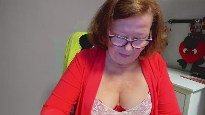 adele69sexy — Cam4 stream photo (Mar 2026)
