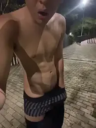 Liam_Moss — stripchatでウェブカムモデルオンライン