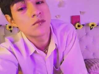 aleaurarashi — Camsoda stream photo (Mar 2026)