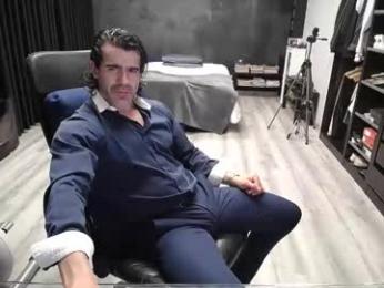 latino23bom — chaturbateでウェブカムモデルオンライン