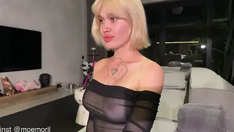 Golden_Aline — stripchatでウェブカムモデルオンライン