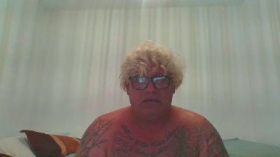 jairo2218 — cam4でウェブカムモデルオンライン