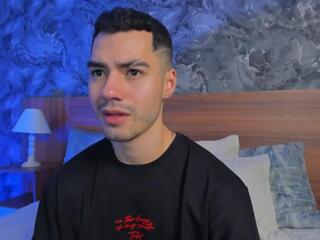 Cameron Pierce — flirt4free