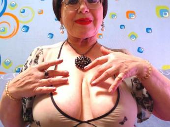 OldKinkyMILF — Bongacams stream photo (Oct 2025)