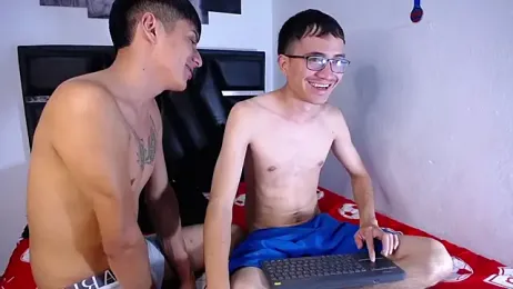 Fernandoo_Oficial — Stripchat stream photo (Dec 2025)