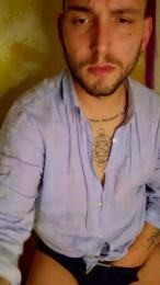 ale1717 — Cam4 stream photo (Feb 2026)