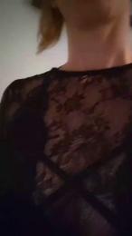 Lara33000 — Cam4 stream photo (May 2026)