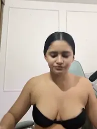 Isa_squirt1 — Stripchat stream photo (Jul 2026)
