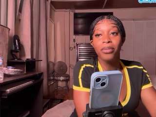 iluvsaffire-bleu — Camsoda stream photo (Apr 2026)