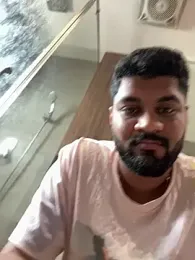 shrreyyyy — Stripchat stream photo (Mar 2026)