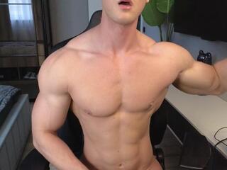 Richard Mils — flirt4freeでウェブカムモデルオンライン