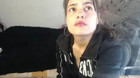 skinny_sweet2411 — Stripchat stream photo (Dec 2025)
