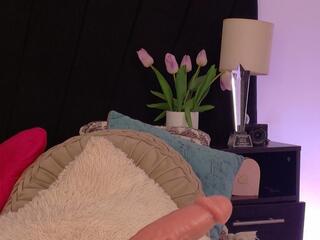 Danile Hensen — flirt4freeでウェブカムモデルオンライン